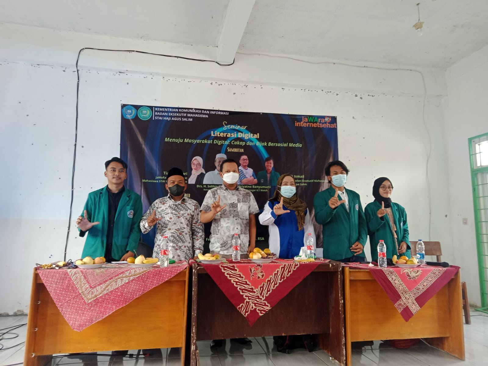 BEM STAI HAS Cikarang dan jaWAra internetsehat Adakan Seminar Leterasi Digital